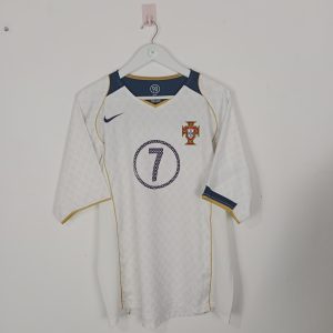 2004-06 Portugal Away Shirt Figo #7 (Very Good) M
