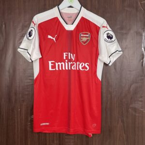 2016-17 Arsenal Home Shirt Ozil #11 (Excellent) Size M